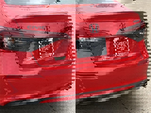 Used 2025 Honda Civic Sport image 6