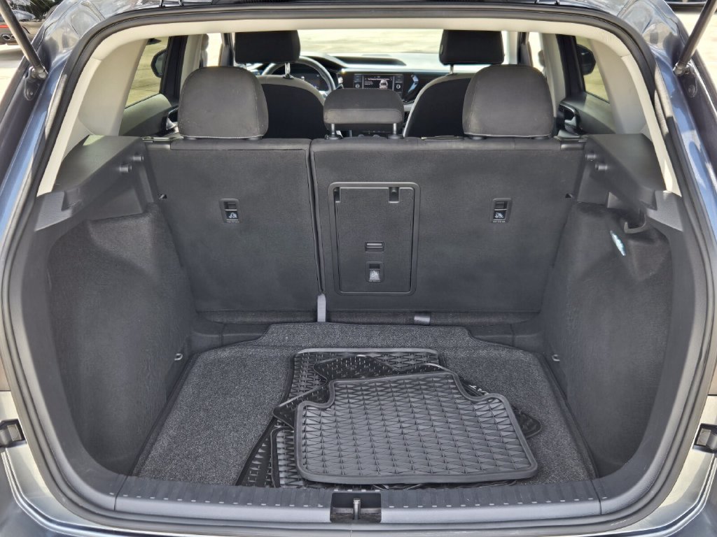 Certified 2024 Volkswagen Taos S FWD image 14