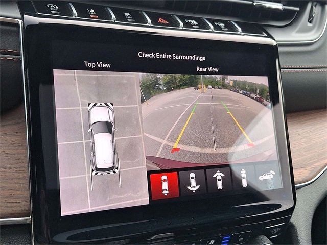 Used 2024 Jeep Grand Cherokee Summit image 15