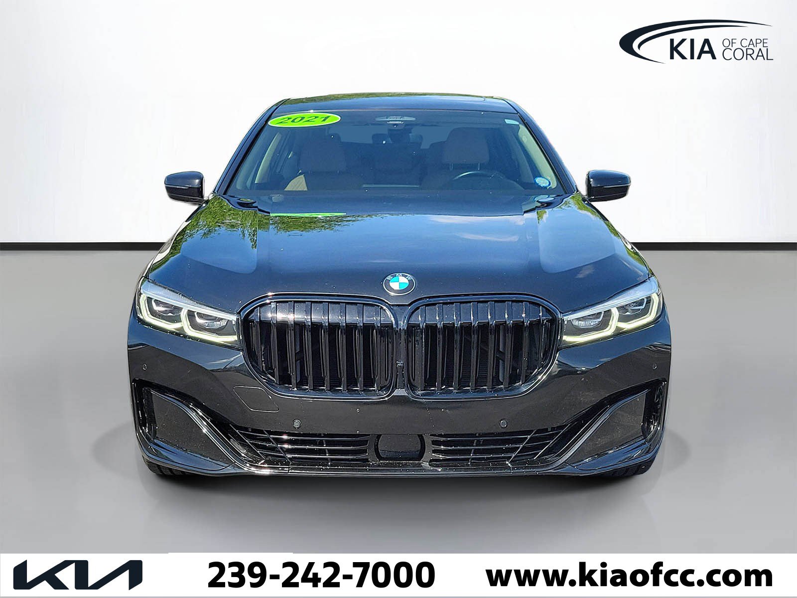 Used 2021 BMW 750i xDrive w/ Luxury Rear Seating Package image 2