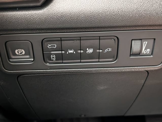 Used 2024 GMC Hummer EV 2X AWD/4WD image 14