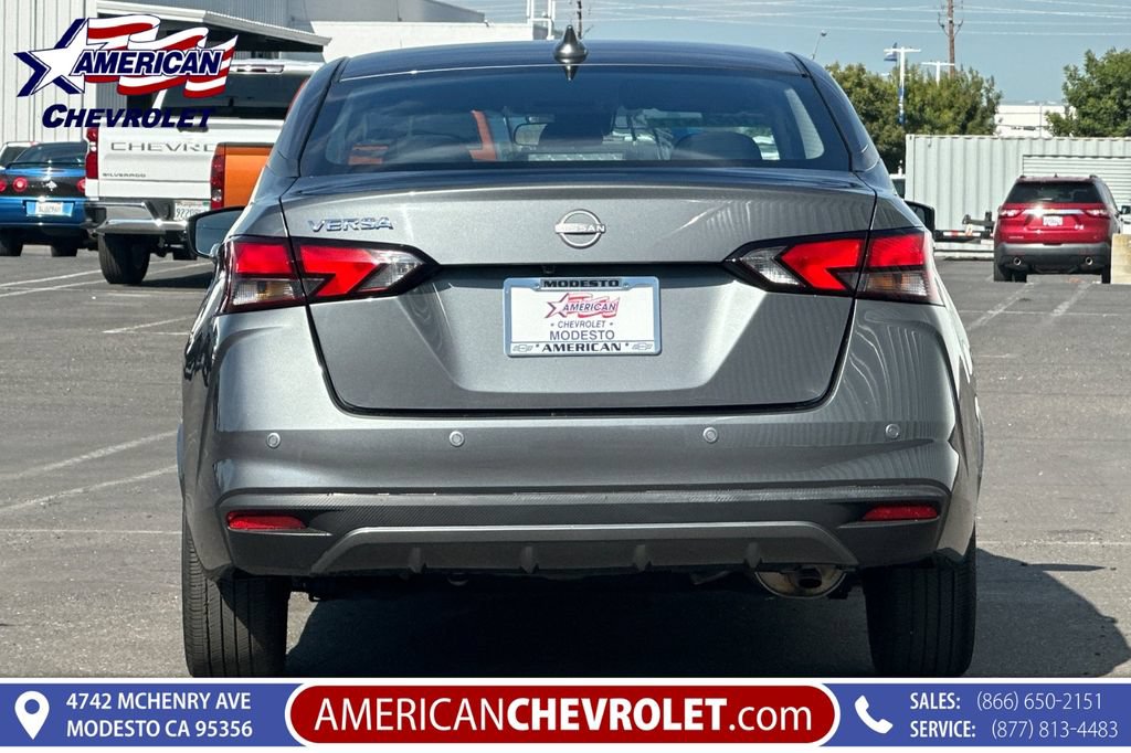 Used 2025 Nissan Versa SV FWD image 5
