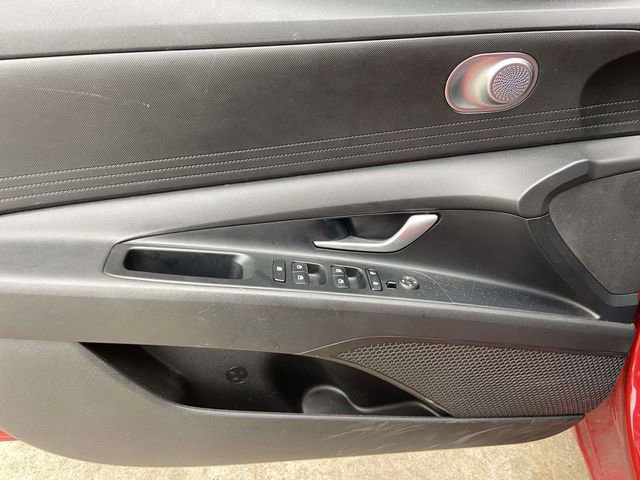 Used 2023 Hyundai Elantra SEL w/ Cargo Package image 14