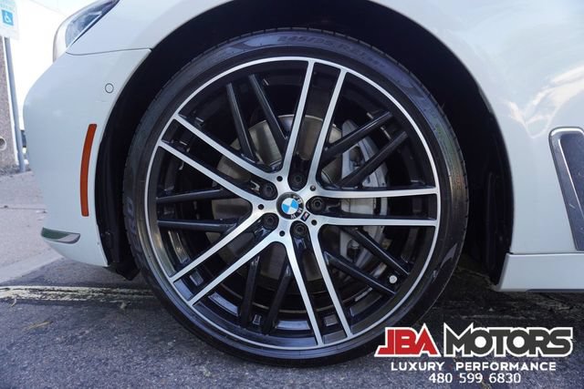 Used 2018 BMW 750i RWD image 33