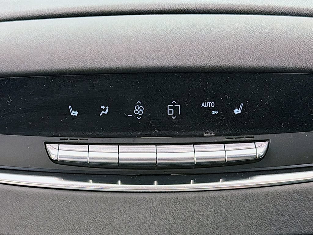 Used 2024 Cadillac Escalade Premium Luxury w/ Performance Package AWD/4WD image 45