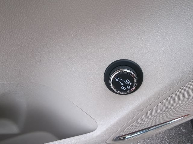 Used 2022 Buick Envision Essence w/ Technology Package I FWD image 15