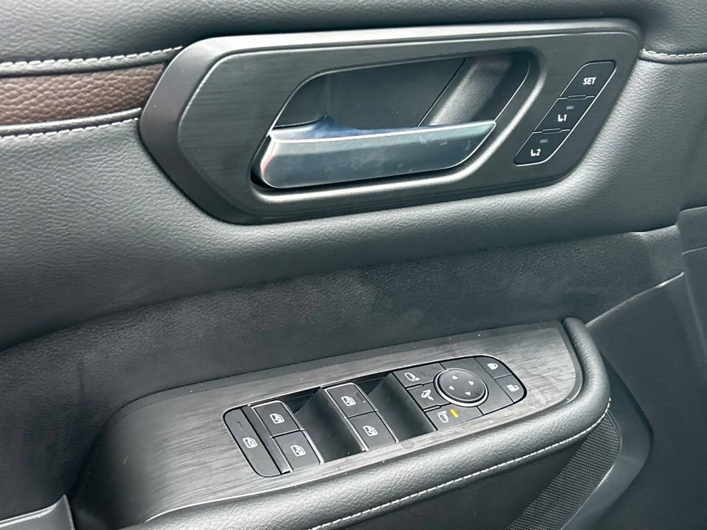 New 2026 Nissan Armada Platinum RWD image 19
