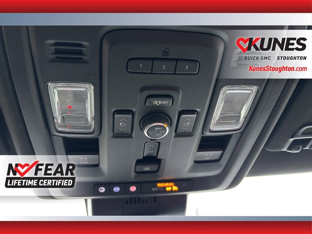 Used 2023 GMC Yukon XL Denali Ultimate image 18