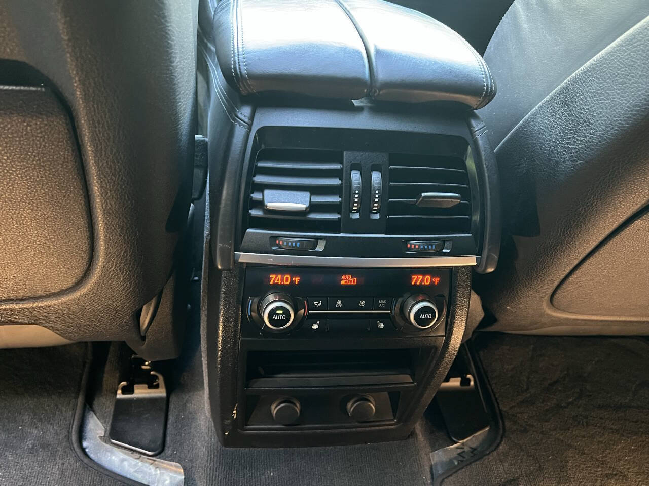 Used 2016 BMW X5 M AWD/4WD image 22