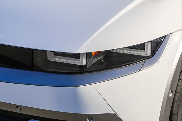 New 2026 Hyundai Ioniq 5 Limited RWD image 8
