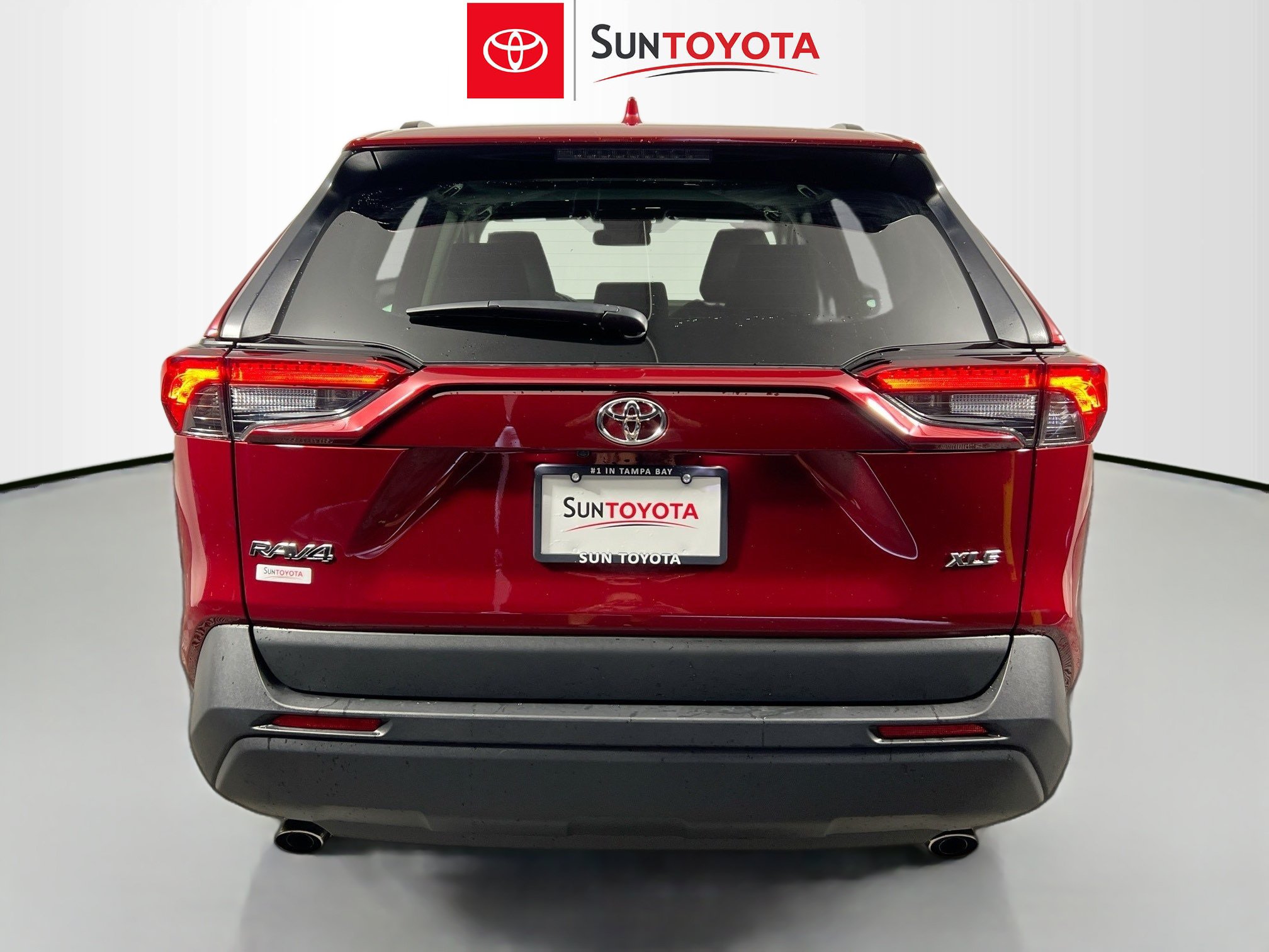 Used 2025 Toyota RAV4 XLE w/ Convenience Package FWD image 5