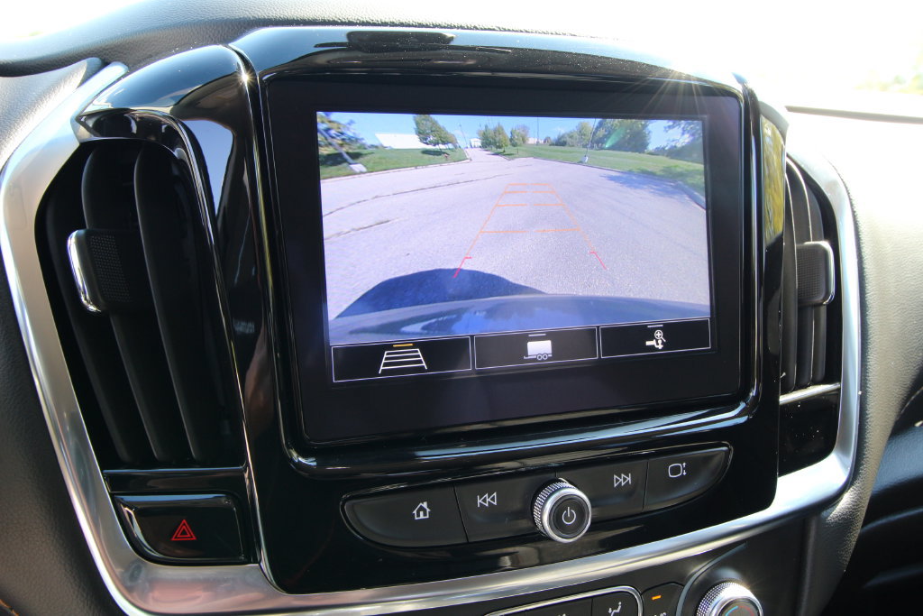 Used 2021 Chevrolet Traverse LT FWD image 23