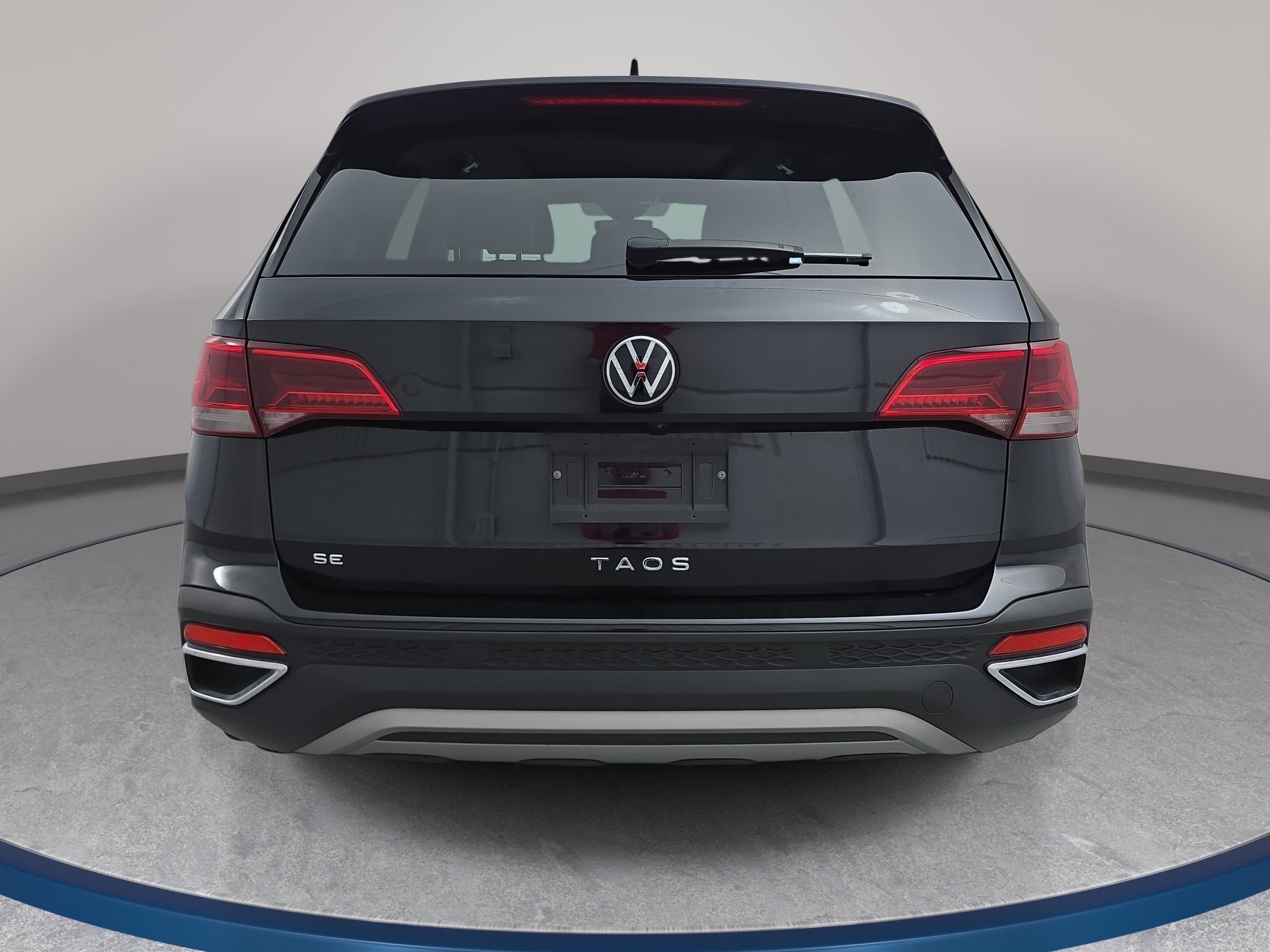 Certified 2023 Volkswagen Taos SE FWD image 6