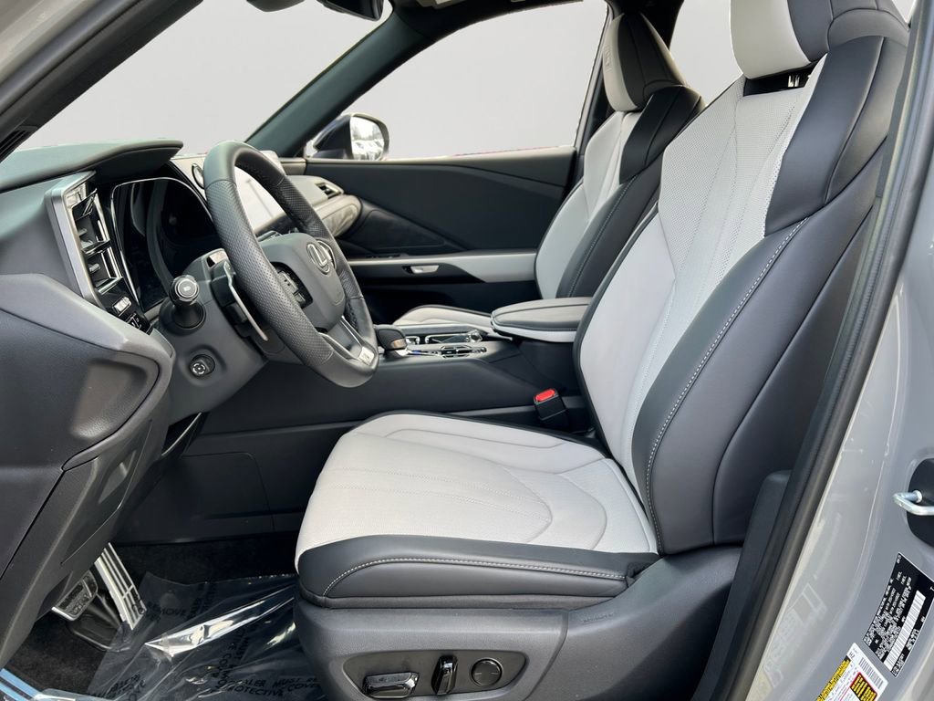 Certified 2026 Lexus TX 500h AWD w/ Technology Package image 16