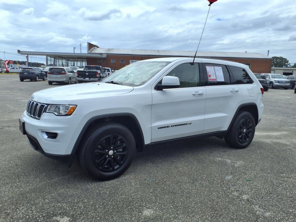 Used 2022 Jeep Grand Cherokee Laredo E AWD/4WD image 6