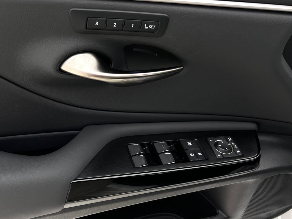 Certified 2024 Lexus ES 300h w/ Premium Package FWD image 21