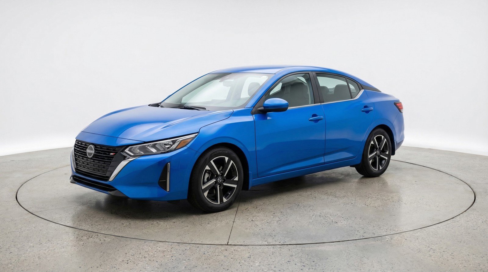 Used 2025 Nissan Sentra SV image 3