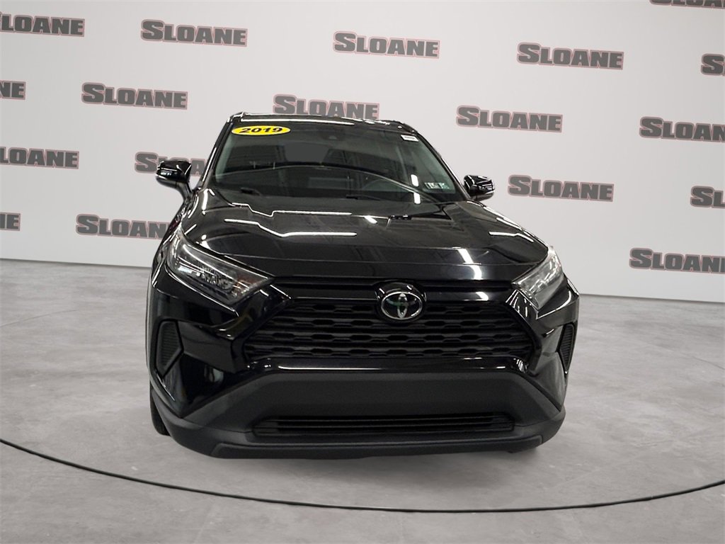Used 2019 Toyota RAV4 LE image 8