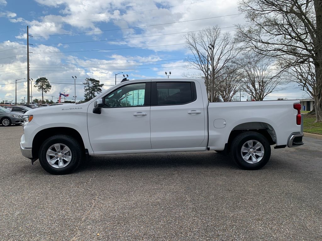 Used 2025 Chevrolet Silverado 1500 LT RWD image 6