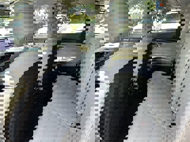 Used 2026 Genesis GV70 2.5T Select image 20