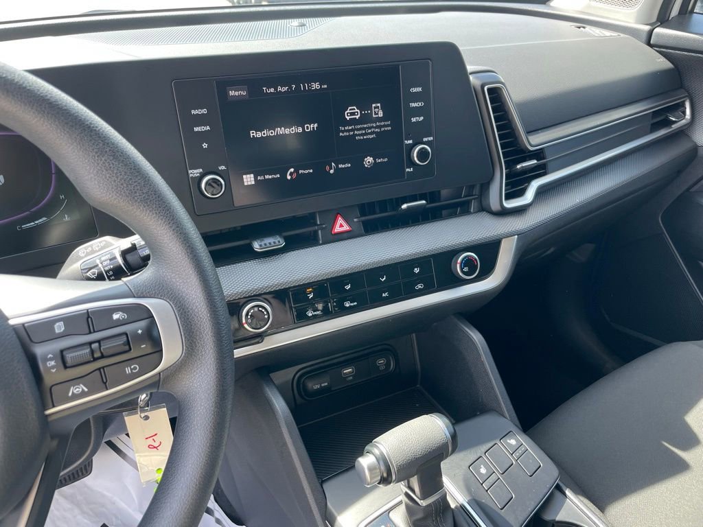 Certified 2024 Kia Sportage LX AWD/4WD image 15
