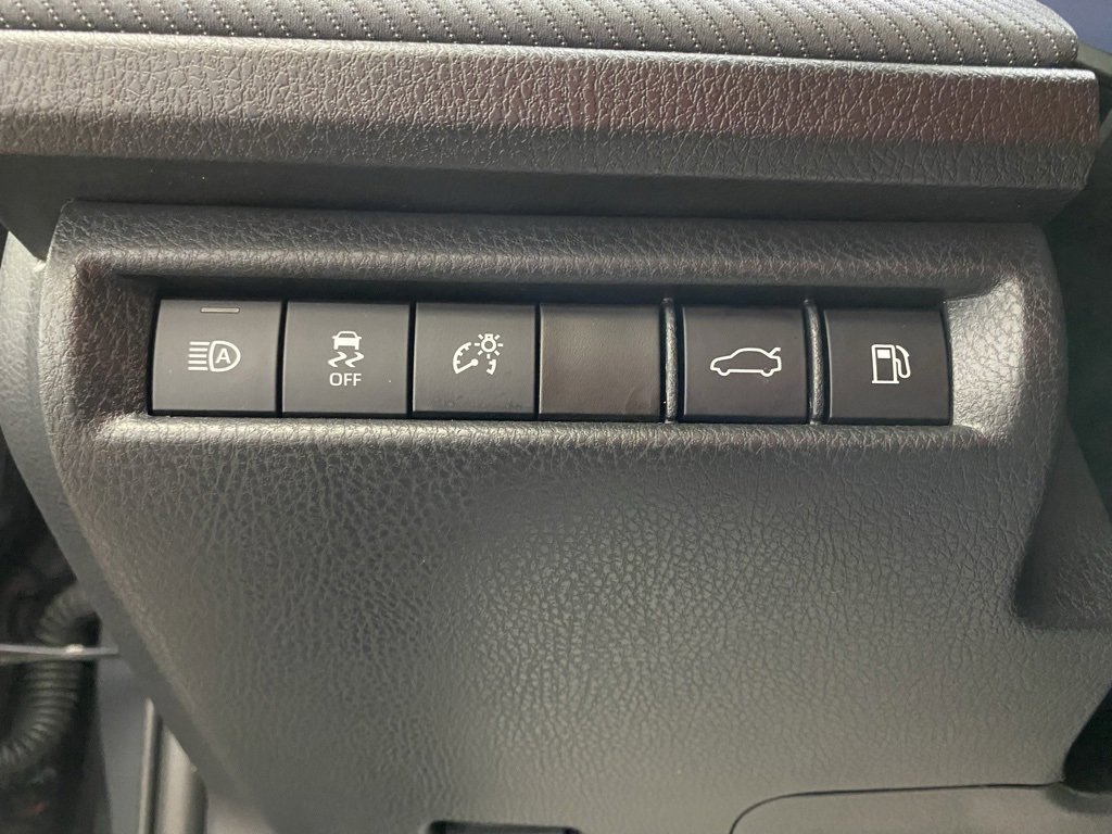 Used 2025 Toyota Camry Hybrid image 26