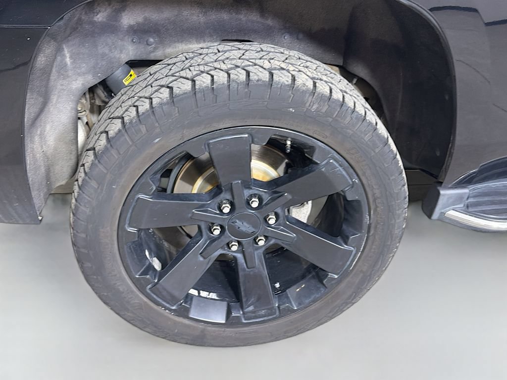 Used 2019 Chevrolet Tahoe Premier AWD/4WD image 30