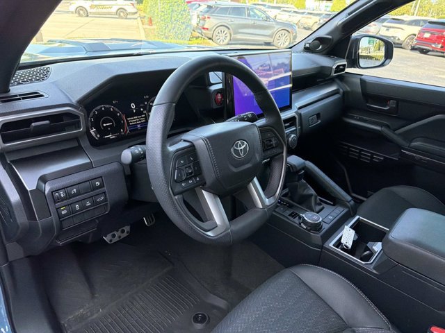 Used 2025 Toyota 4Runner TRD Sport Premium AWD/4WD image 16