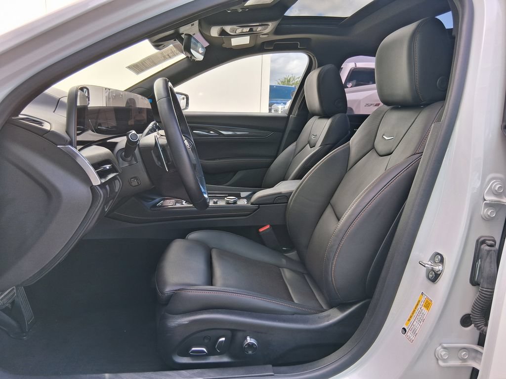 Used 2025 Cadillac CT5 Sport RWD image 21