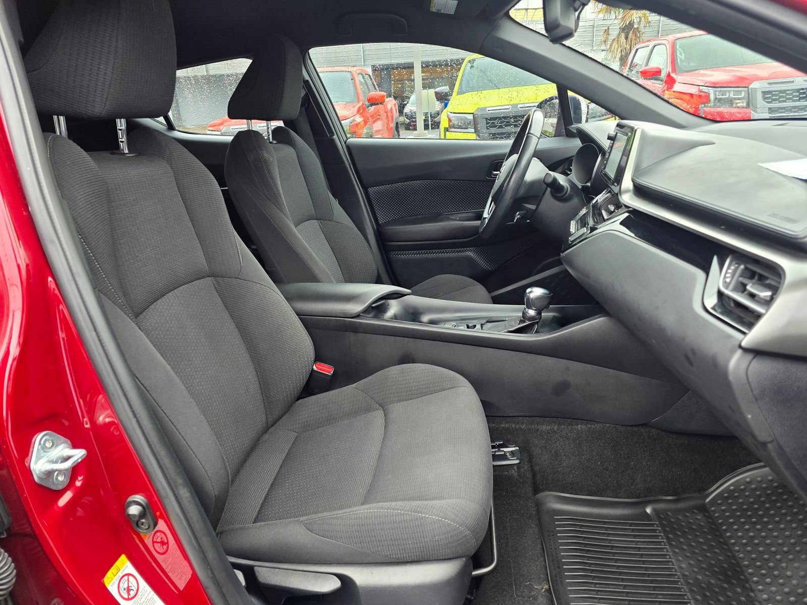 Used 2018 Toyota C-HR XLE image 34