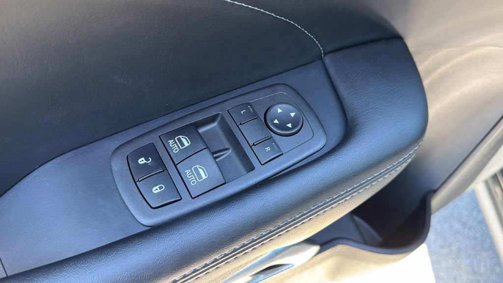 Used 2023 Dodge Challenger R/T w/ Plus Package image 12