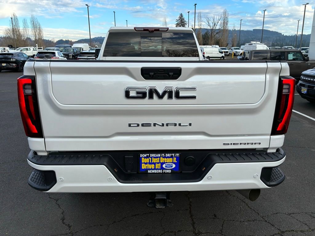 Used 2024 GMC Sierra 3500 Denali Ultimate image 6