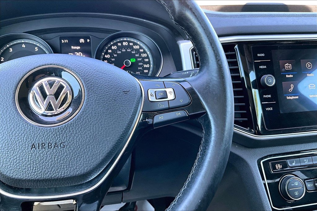 Used 2018 Volkswagen Atlas SEL FWD image 25
