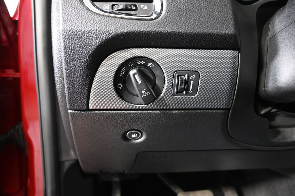 Used 2019 Dodge Durango GT AWD/4WD image 25