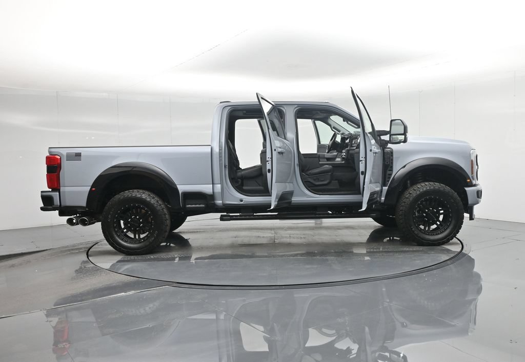 New 2026 Ford F250 Lariat w/ Black Appearance Package AWD/4WD image 4
