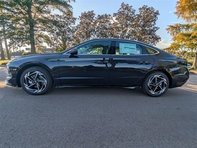 New 2026 Hyundai Sonata SEL image 2