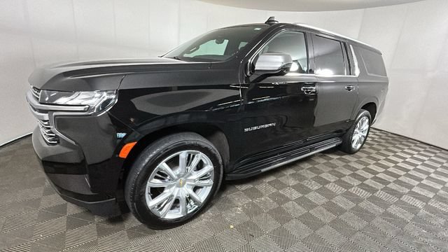 Used 2021 Chevrolet Suburban Premier w/ Premium Package RWD image 6