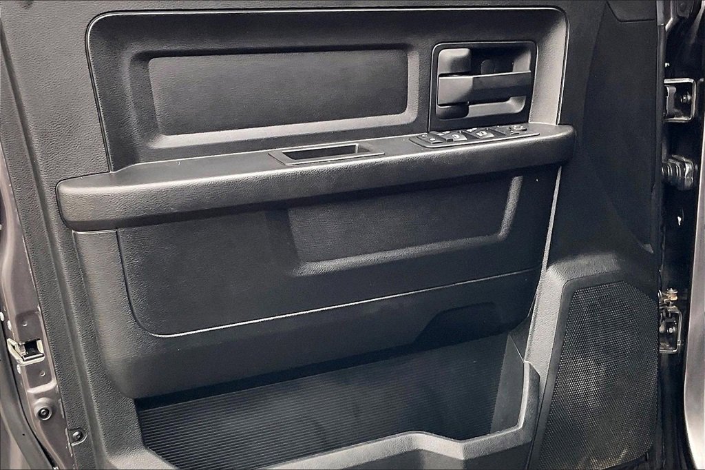 Used 2019 RAM 1500 Tradesman w/ Tradesman SXT Package image 23