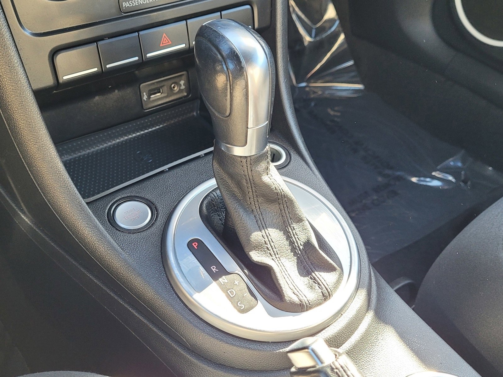 Used 2018 Volkswagen Beetle 2.0T S image 26