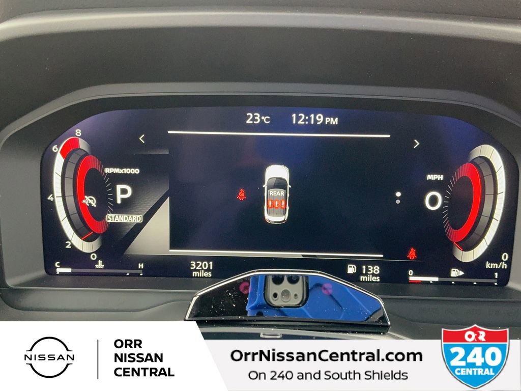 Used 2025 Nissan Rogue Platinum w/ Tech Package image 22