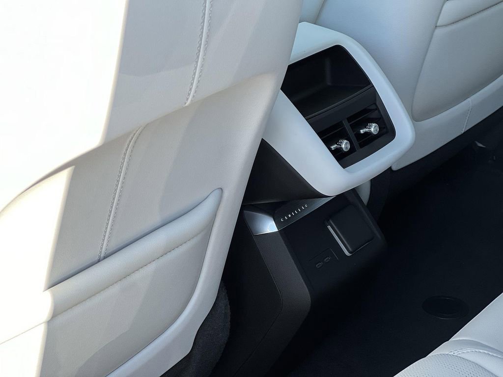 New 2025 Cadillac Lyriq Sport image 30