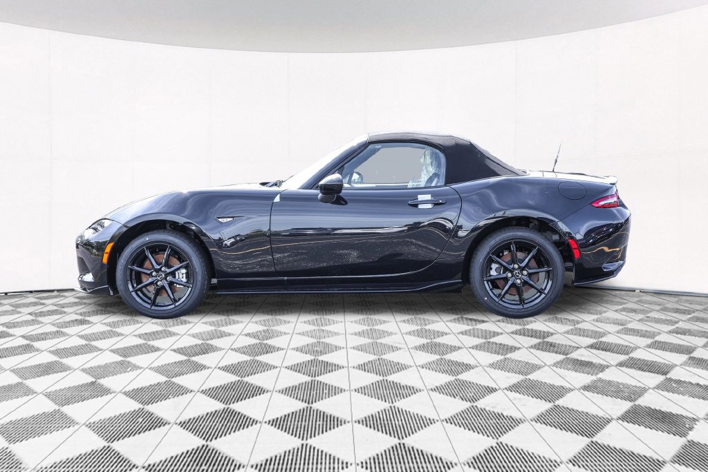 New 2026 MAZDA MX-5 Miata Sport w/ Appearance Package RWD image 19