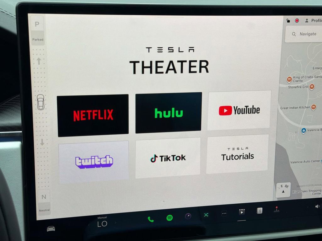 Used 2022 Tesla Model S Plaid image 23