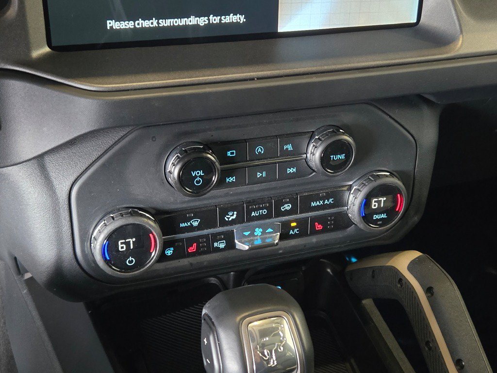 Used 2025 Ford Bronco Badlands AWD/4WD image 25