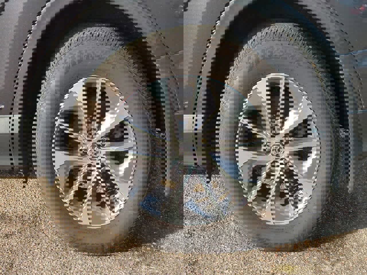 Used 2018 Toyota RAV4 XLE image 13