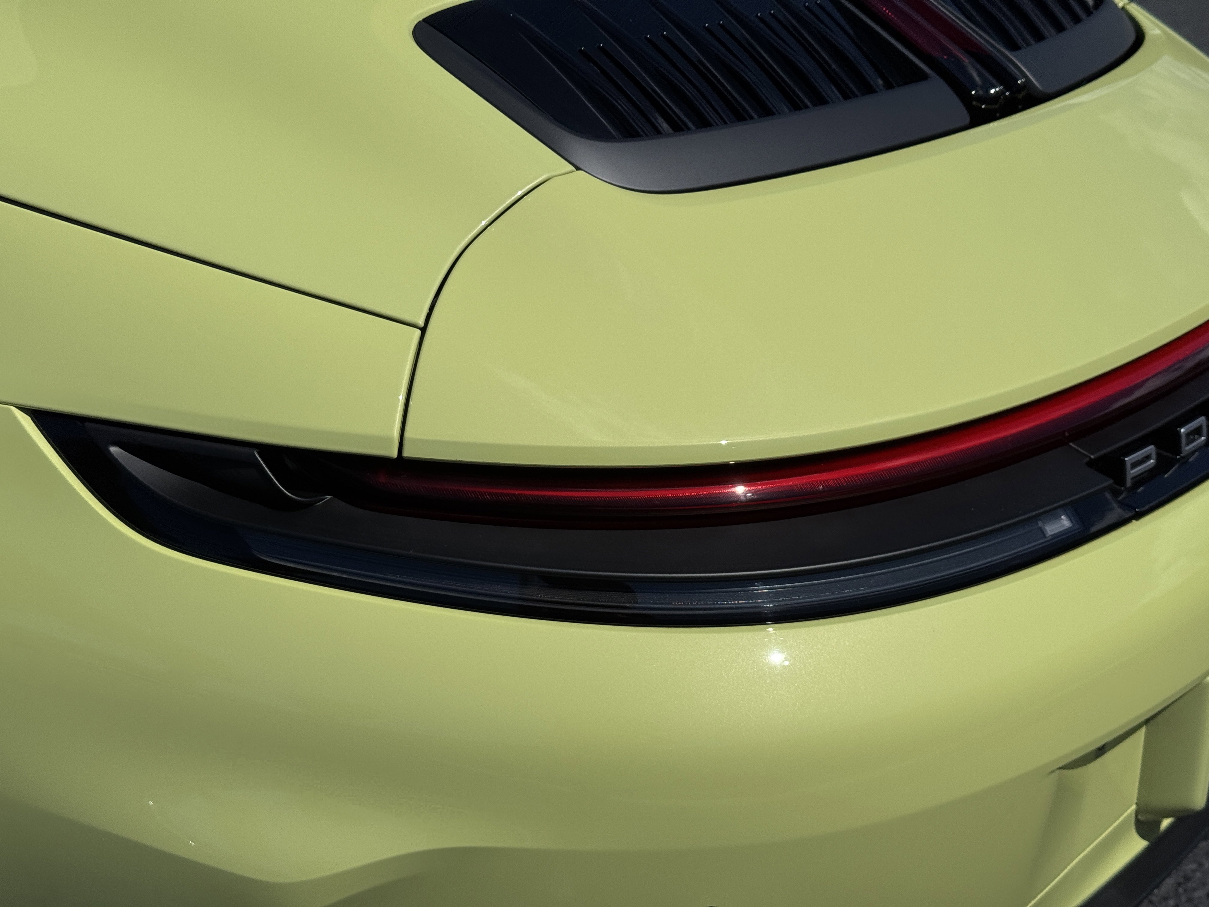 Certified 2025 Porsche 911 Carrera image 12