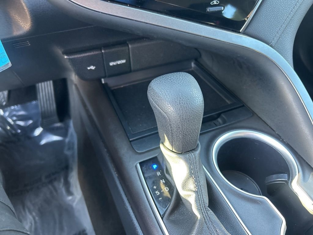 Used 2024 Toyota Camry LE FWD image 15