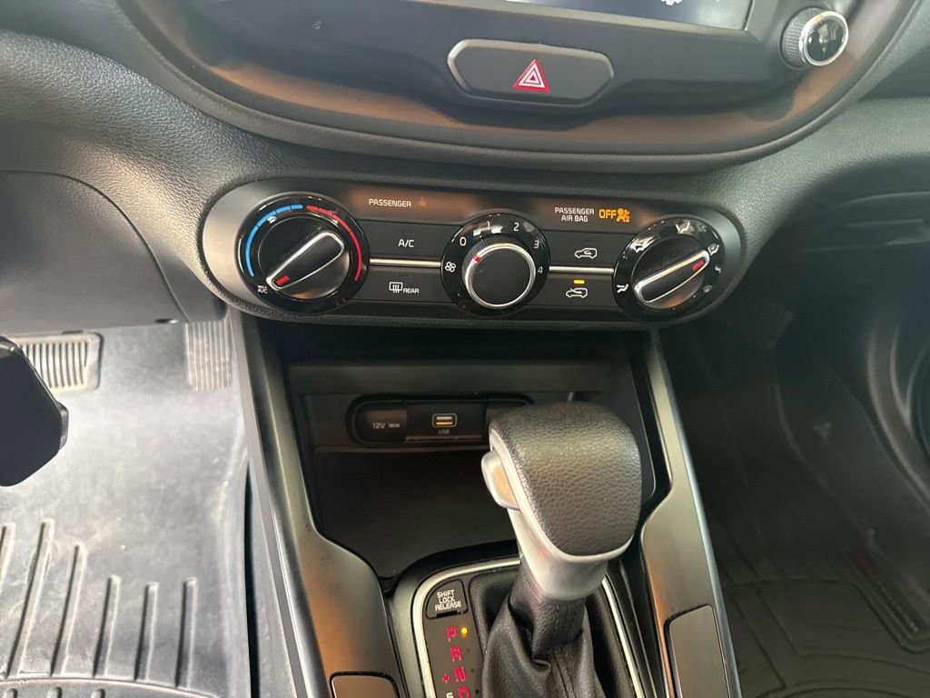 Used 2022 Kia Soul LX w/ Technology Package image 12