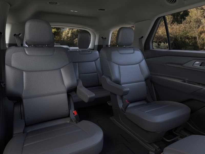 Used 2026 Ford Explorer Active w/ Active Comfort Package RWD image 12