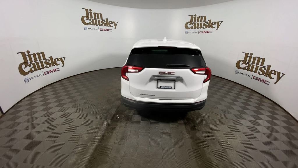 Used 2023 GMC Terrain SLE image 7